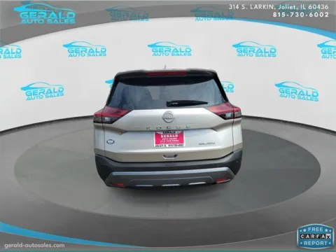 More photos of 2023 Nissan Rogue SL at Gerald Auto Sales, IL