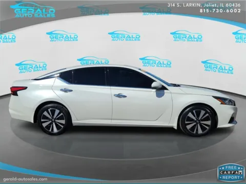 More photos of 2020 Nissan Altima 2.5 SV at Gerald Auto Sales, IL