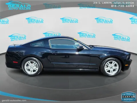 More photos of 2014 Ford Mustang V6 at Gerald Auto Sales, IL