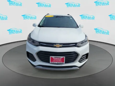 Photos of 2019 Chevrolet Trax LT for sale in Joliet, IL at Gerald Auto Sales