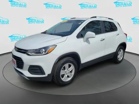 White 2019 Chevrolet Trax LT for sale in Joliet, IL