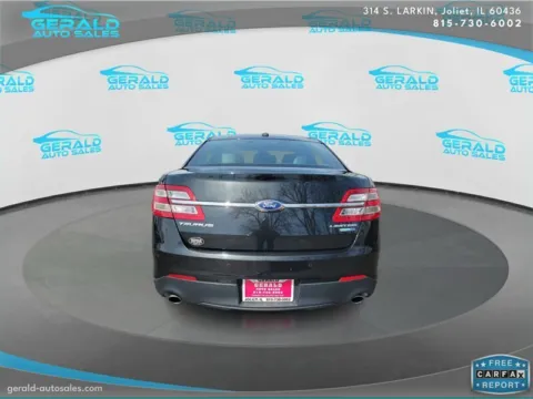 More photos of 2013 Ford Taurus Limited at Gerald Auto Sales, IL