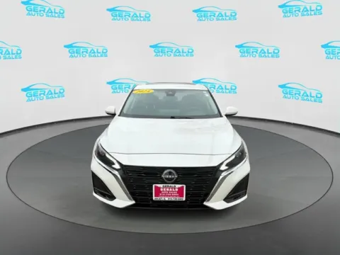 Photos of 2024 Nissan Altima 2.5 SV for sale in Joliet, IL at Gerald Auto Sales