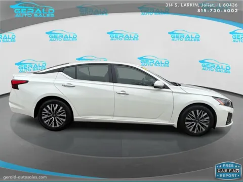 More photos of 2024 Nissan Altima 2.5 SV at Gerald Auto Sales, IL