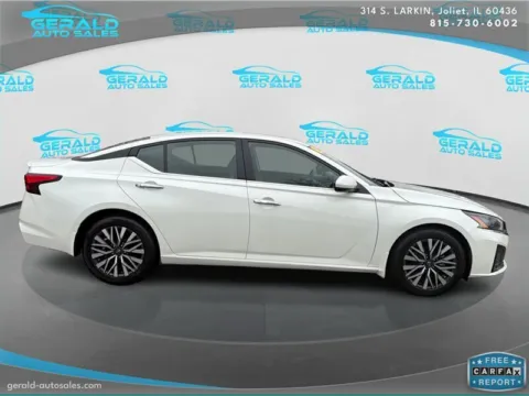 More photos of 2024 Nissan Altima 2.5 SV at Gerald Auto Sales, IL