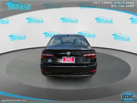 More photos of 2019 Volkswagen Jetta SE at Gerald Auto Sales, IL
