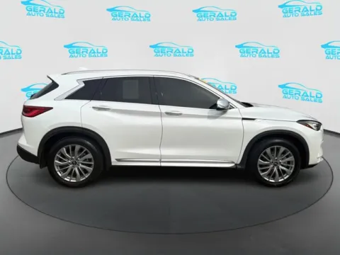 More photos of 2023 INFINITI QX50 Luxe at Gerald Auto Sales, IL