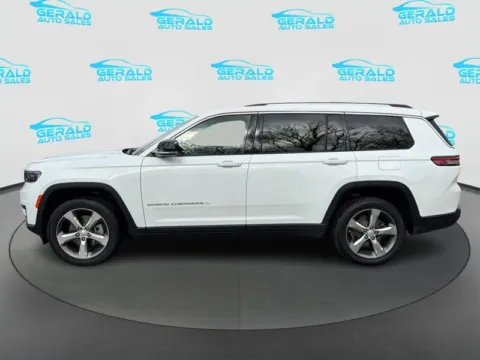 Another view of 2022 Jeep Grand Cherokee L Limited for sale in Joliet, IL at Gerald Auto Sales