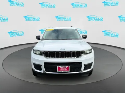 Photos of 2022 Jeep Grand Cherokee L Limited for sale in Joliet, IL at Gerald Auto Sales