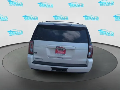 More photos of 2015 GMC Yukon SLT at Gerald Auto Sales, IL