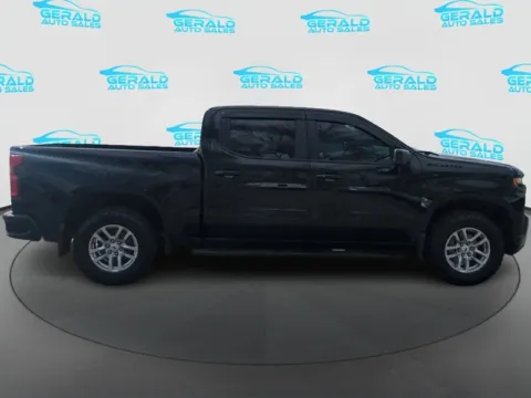 More photos of 2020 Chevrolet Silverado 1500 RST at Gerald Auto Sales, IL