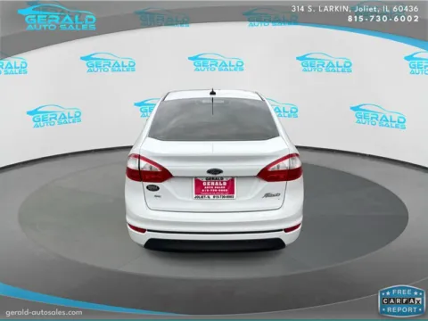 More photos of 2017 Ford Fiesta SE at Gerald Auto Sales, IL