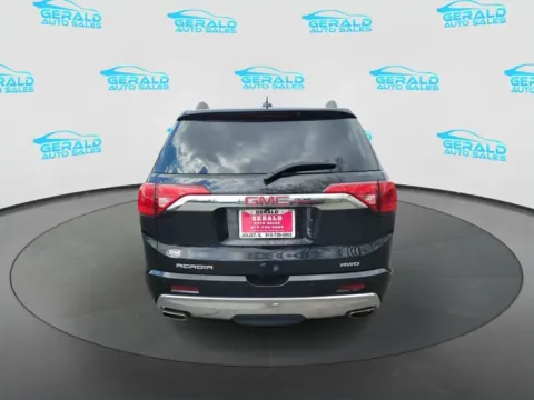 More photos of 2019 GMC Acadia Denali at Gerald Auto Sales, IL