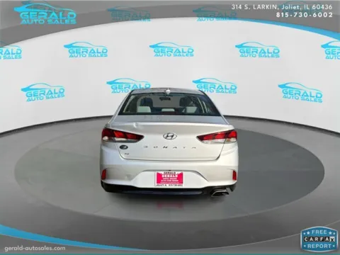 More photos of 2019 Hyundai SONATA SE at Gerald Auto Sales, IL