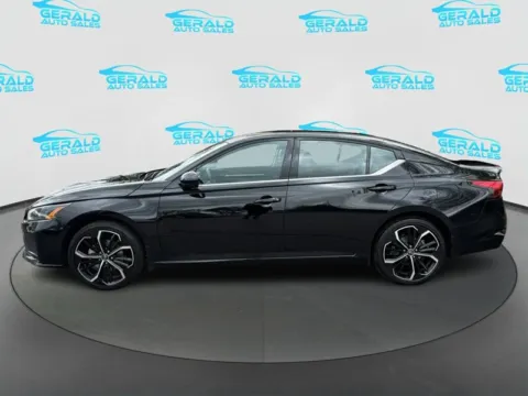 Another view of 2023 Nissan Altima 2.5 SR for sale in Joliet, IL at Gerald Auto Sales
