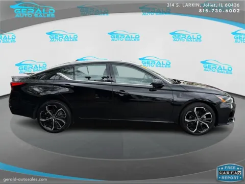 More photos of 2023 Nissan Altima 2.5 SR at Gerald Auto Sales, IL