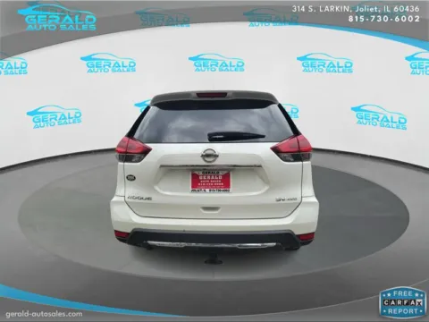 More photos of 2019 Nissan Rogue SV at Gerald Auto Sales, IL