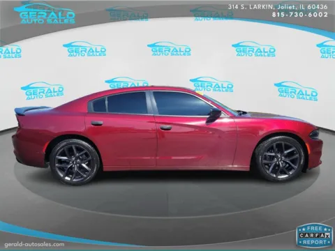 More photos of 2019 Dodge Charger SXT at Gerald Auto Sales, IL