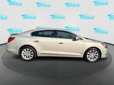 More photos of 2016 Buick LaCrosse Leather at Gerald Auto Sales, IL