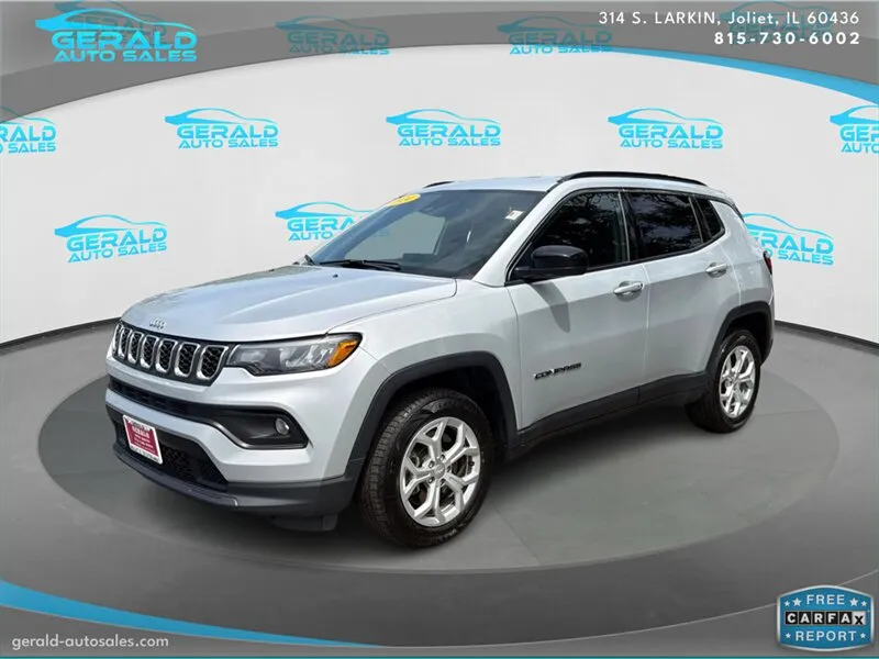 Silver 2024 Jeep Compass Latitude for sale in Joliet, IL