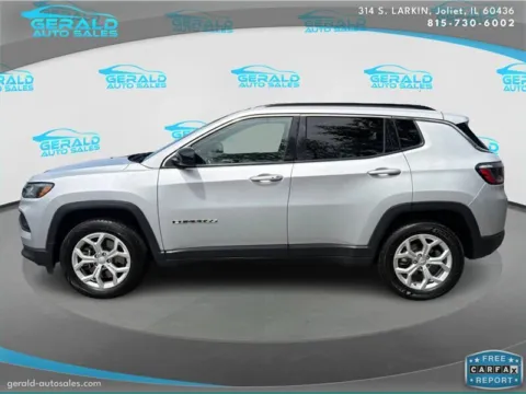 Another view of 2024 Jeep Compass Latitude for sale in Joliet, IL at Gerald Auto Sales