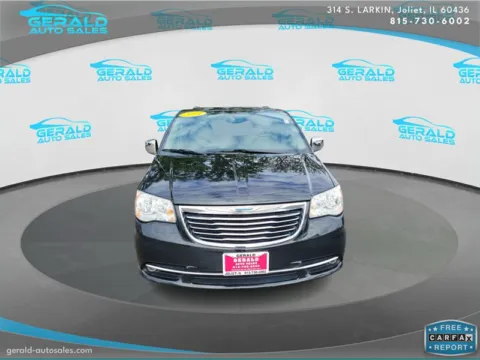 Photos of 2014 Chrysler Town and Country Touring-L for sale in Joliet, IL at Gerald Auto Sales