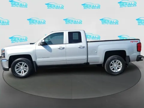 Another view of 2018 Chevrolet Silverado 1500 LT for sale in Joliet, IL at Gerald Auto Sales