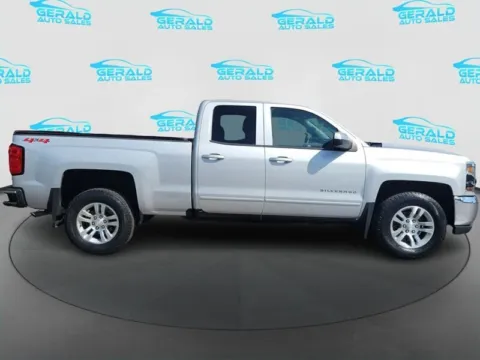 More photos of 2018 Chevrolet Silverado 1500 LT at Gerald Auto Sales, IL