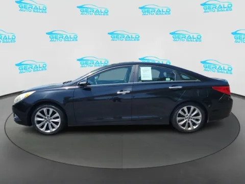 Another view of 2012 Hyundai SONATA 2.0T Limited for sale in Joliet, IL at Gerald Auto Sales