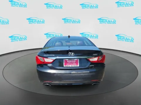 More photos of 2012 Hyundai SONATA 2.0T Limited at Gerald Auto Sales, IL