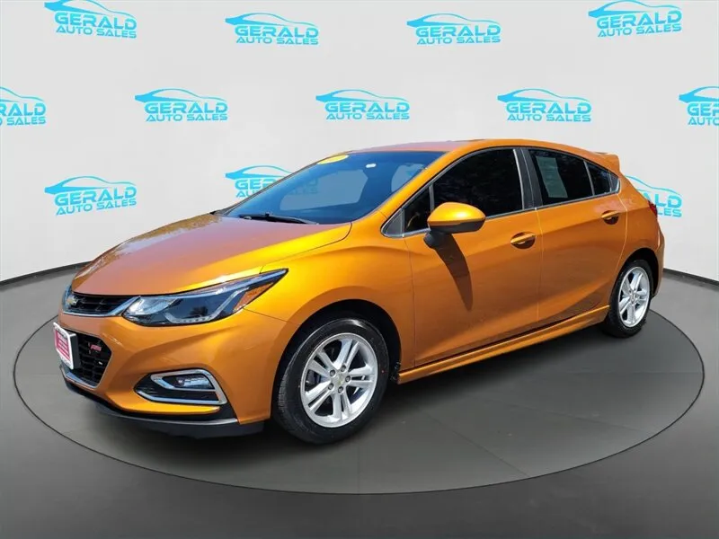 2017 Chevrolet Cruze LT Hatchback Auto's photo