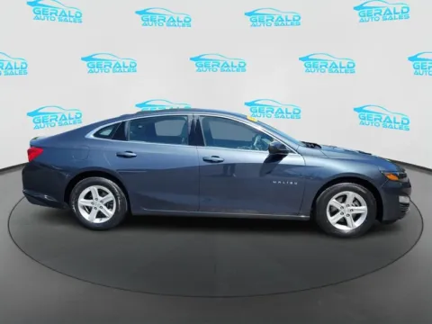 More photos of 2020 Chevrolet Malibu LS Fleet at Gerald Auto Sales, IL