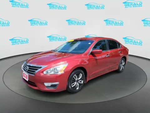 Red 2013 Nissan Altima 2.5 S for sale in Joliet, IL