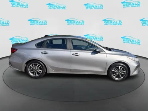 More photos of 2024 Kia Forte LXS at Gerald Auto Sales, IL