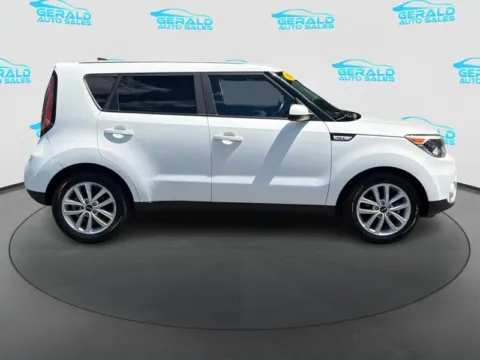 More photos of 2018 Kia Soul + at Gerald Auto Sales, IL