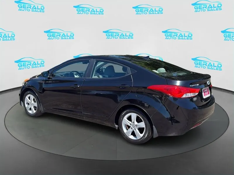 2012 Hyundai Elantra GLS - Photo 8
