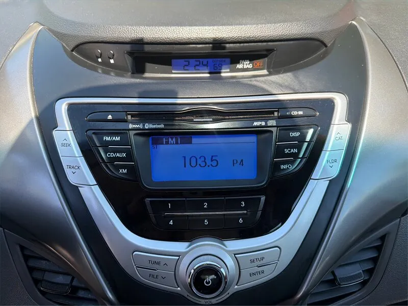 2012 Hyundai Elantra GLS - Photo 13