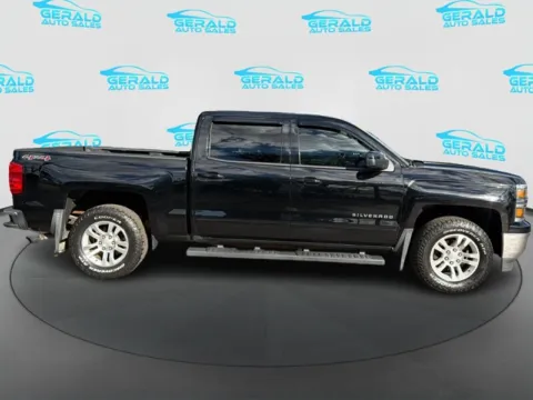 More photos of 2015 Chevrolet Silverado 1500 LT at Gerald Auto Sales, IL