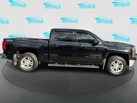 More photos of 2015 Chevrolet Silverado 1500 LT at Gerald Auto Sales, IL