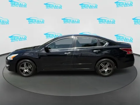 Another view of 2014 Nissan Altima 2.5 S for sale in Joliet, IL at Gerald Auto Sales