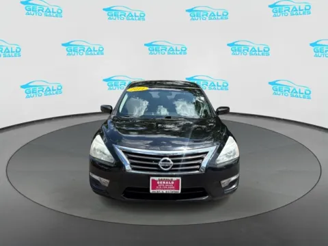 Photos of 2014 Nissan Altima 2.5 S for sale in Joliet, IL at Gerald Auto Sales