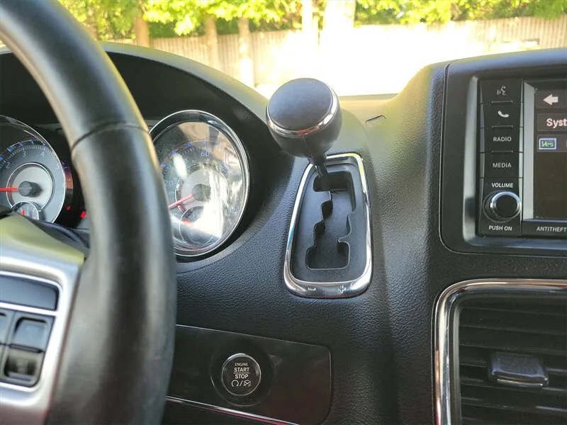 2016 Chrysler Town & Country Touring - Photo 31