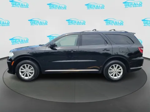 Another view of 2022 Dodge Durango SXT for sale in Joliet, IL at Gerald Auto Sales