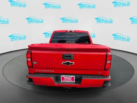 More photos of 2017 Chevrolet Silverado 1500 LT Z71 at Gerald Auto Sales, IL