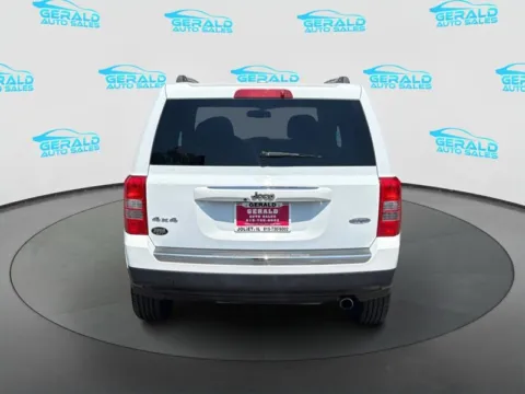 More photos of 2017 Jeep Patriot High Altitude at Gerald Auto Sales, IL
