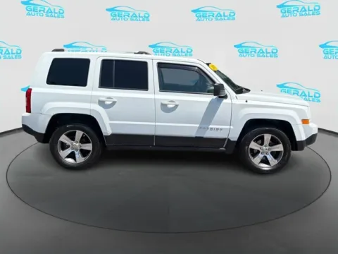 More photos of 2017 Jeep Patriot High Altitude at Gerald Auto Sales, IL