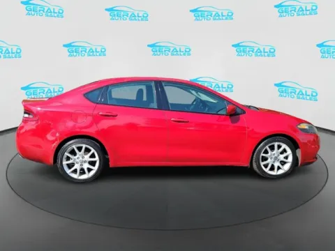 More photos of 2013 Dodge Dart SXT at Gerald Auto Sales, IL