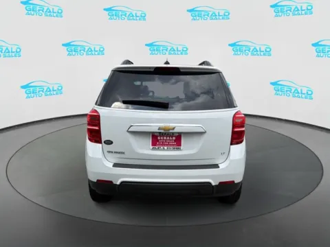More photos of 2017 Chevrolet Equinox LT at Gerald Auto Sales, IL