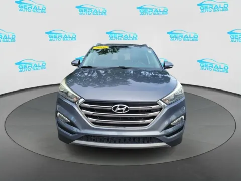 Photos of 2016 Hyundai TUCSON 1.6T Limited for sale in Joliet, IL at Gerald Auto Sales