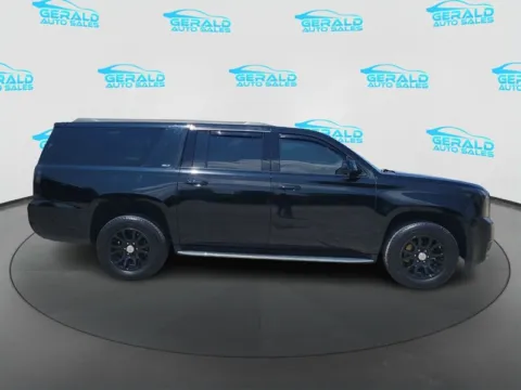 More photos of 2019 GMC Yukon XL SLT at Gerald Auto Sales, IL
